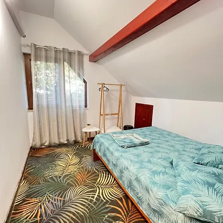 招待所 Karina Beachfront 旧瓦马