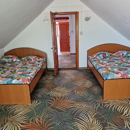 Karina Beachfront Pensionat *