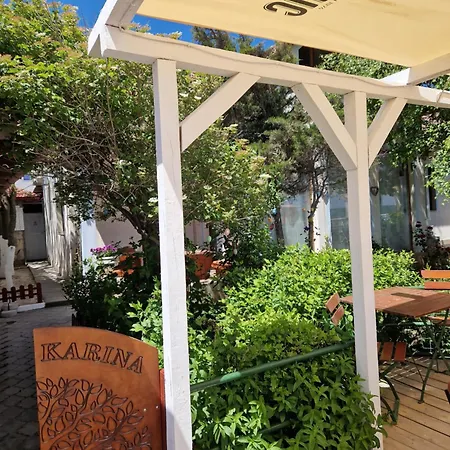 Karina Beachfront * فاما فيكي